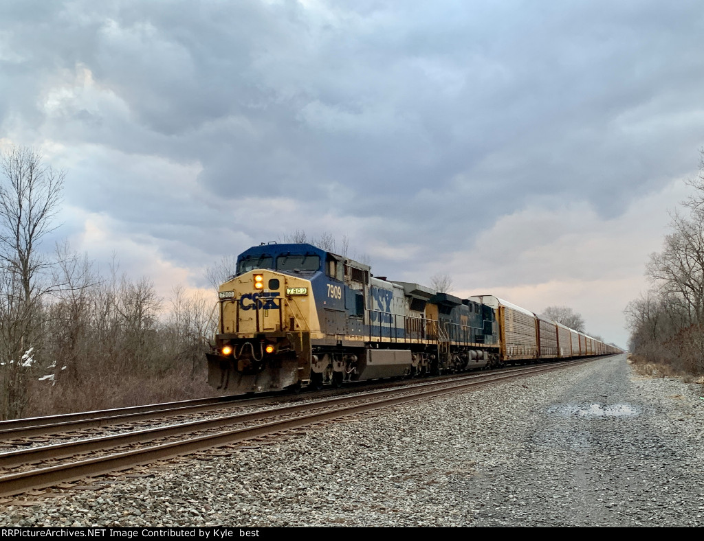 CSX 7909 